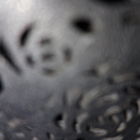 NEW Karl Lagerfeld Metallic Rose Perforated Zip Clutch with Tassel - Picture 8 of 10